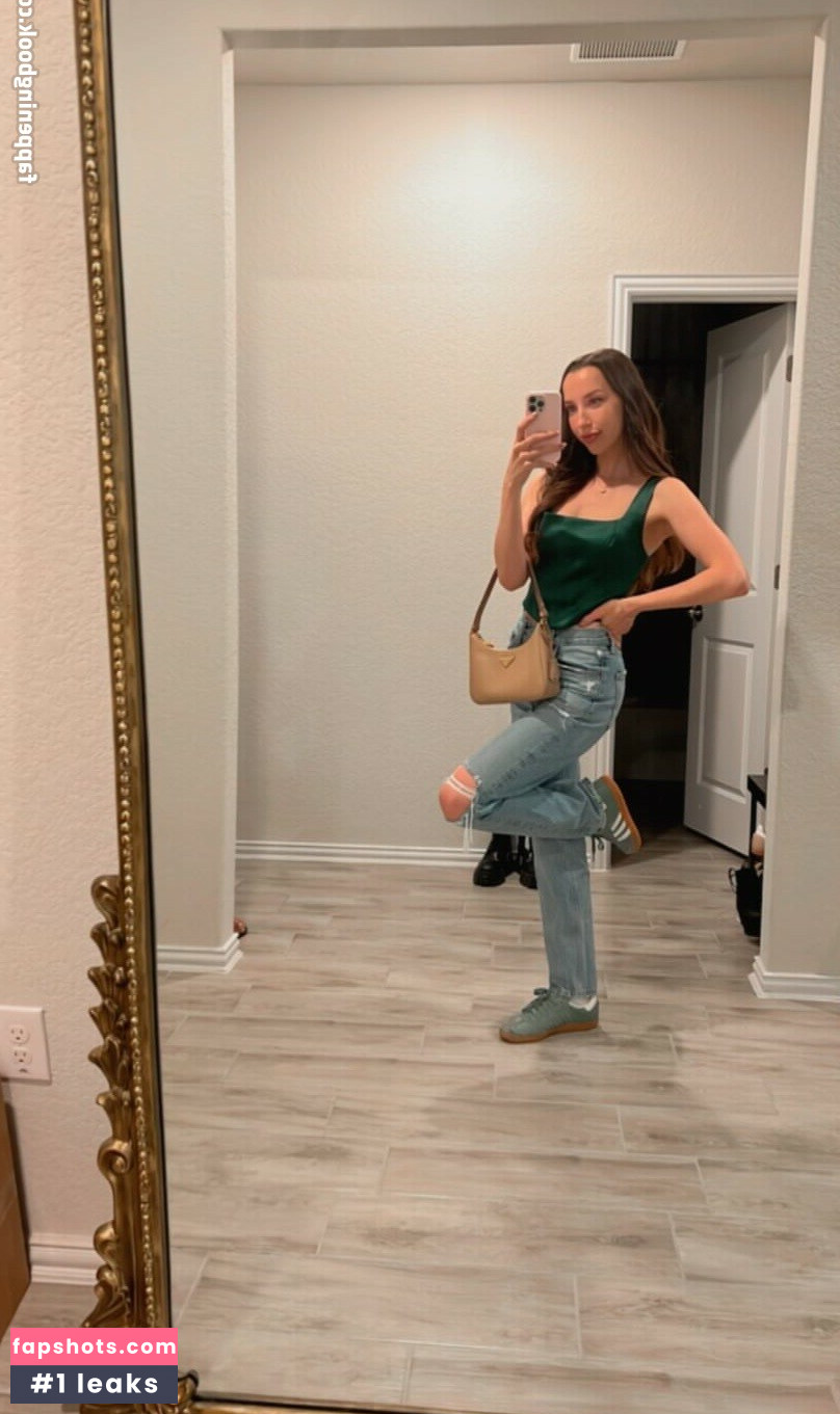 JackieMButler gallery photo #40