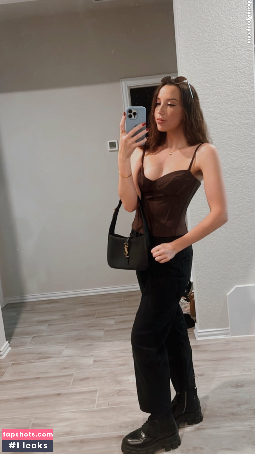 JackieMButler nude babe gallery