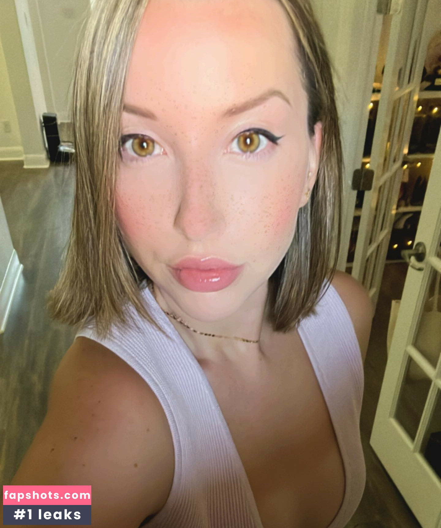 JackieMButler gallery photo #80