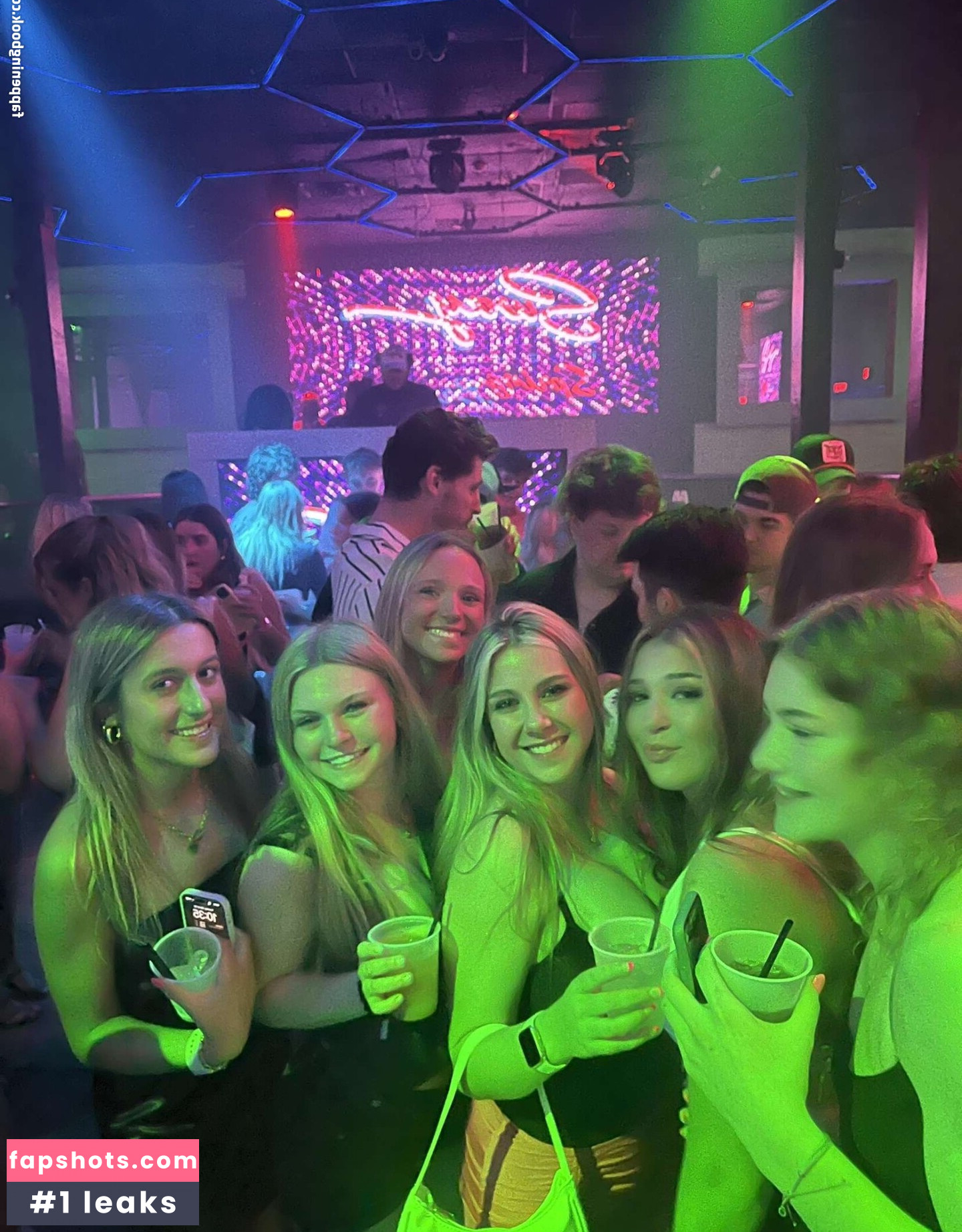 Jacklyn Nicole gallery photo #5