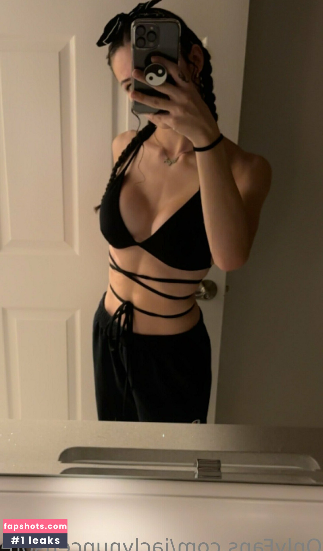 jaclynuncensored gallery photo #8