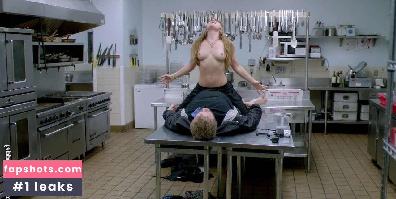 Jacqueline Byers gallery photo #6