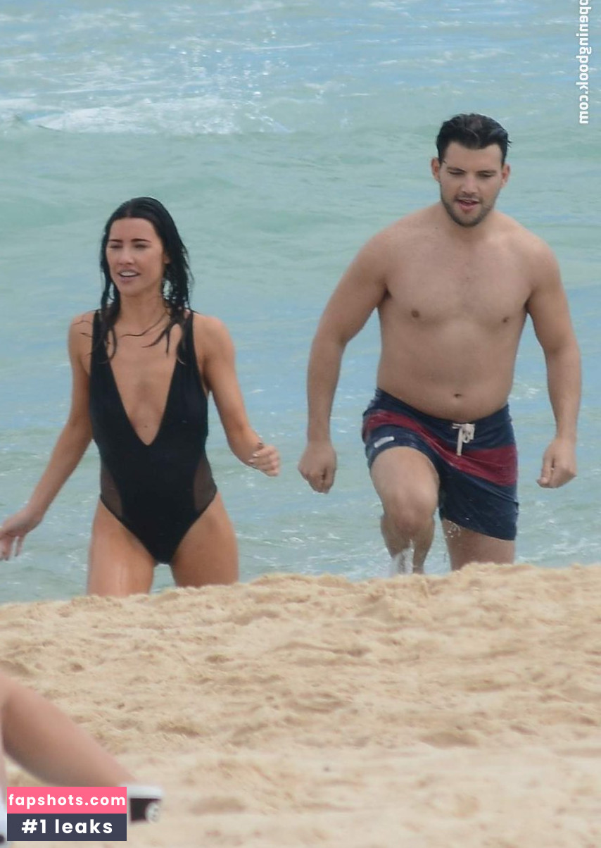 Jacqueline MacInnes Wood gallery photo #45