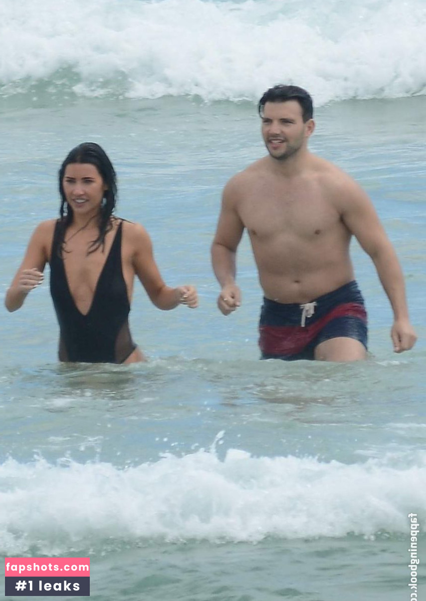 Jacqueline MacInnes Wood gallery photo #48