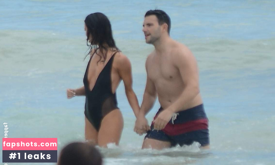 Jacqueline MacInnes Wood gallery photo #51