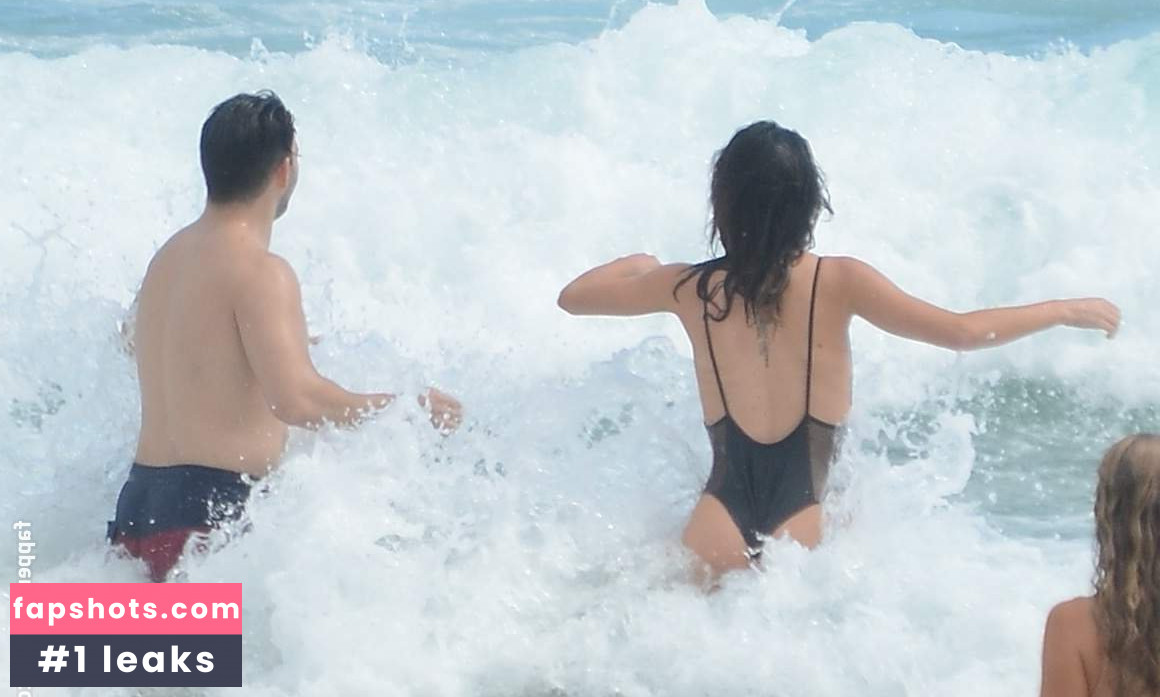 Jacqueline MacInnes Wood nude babe gallery