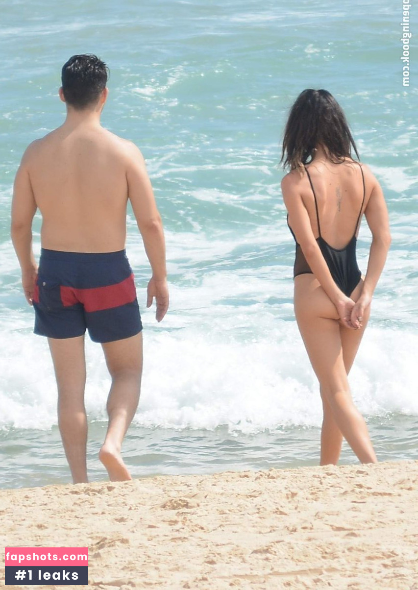 Jacqueline MacInnes Wood gallery photo #59