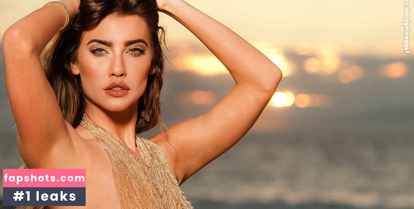 Jacqueline MacInnes Wood gallery photo #7