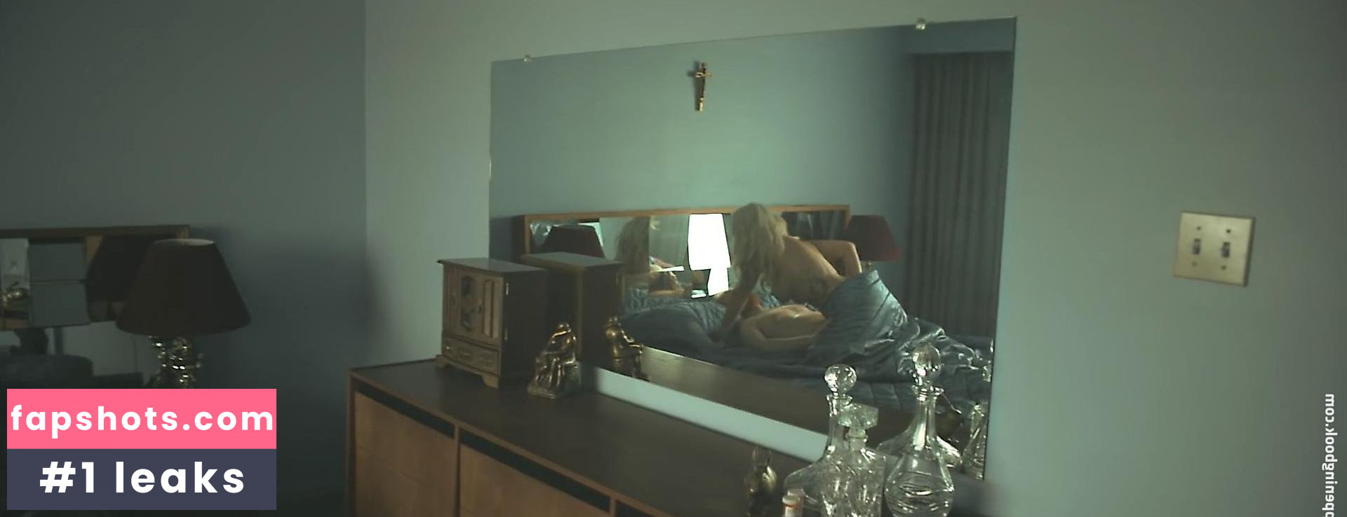 Jacqui Childs gallery photo #19