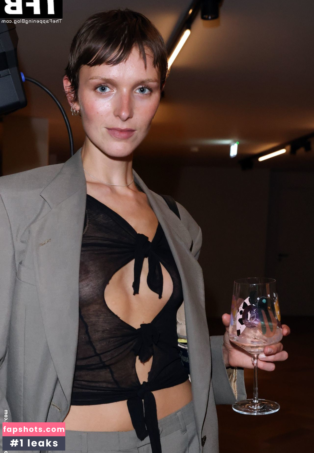 Jada Joyce nude babe gallery