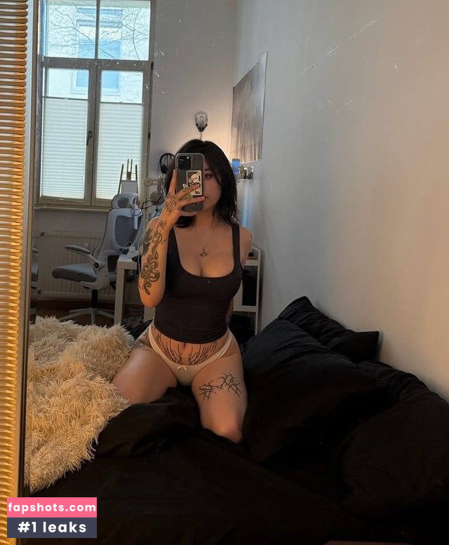 Jade-Anh Ngo gallery photo #1001