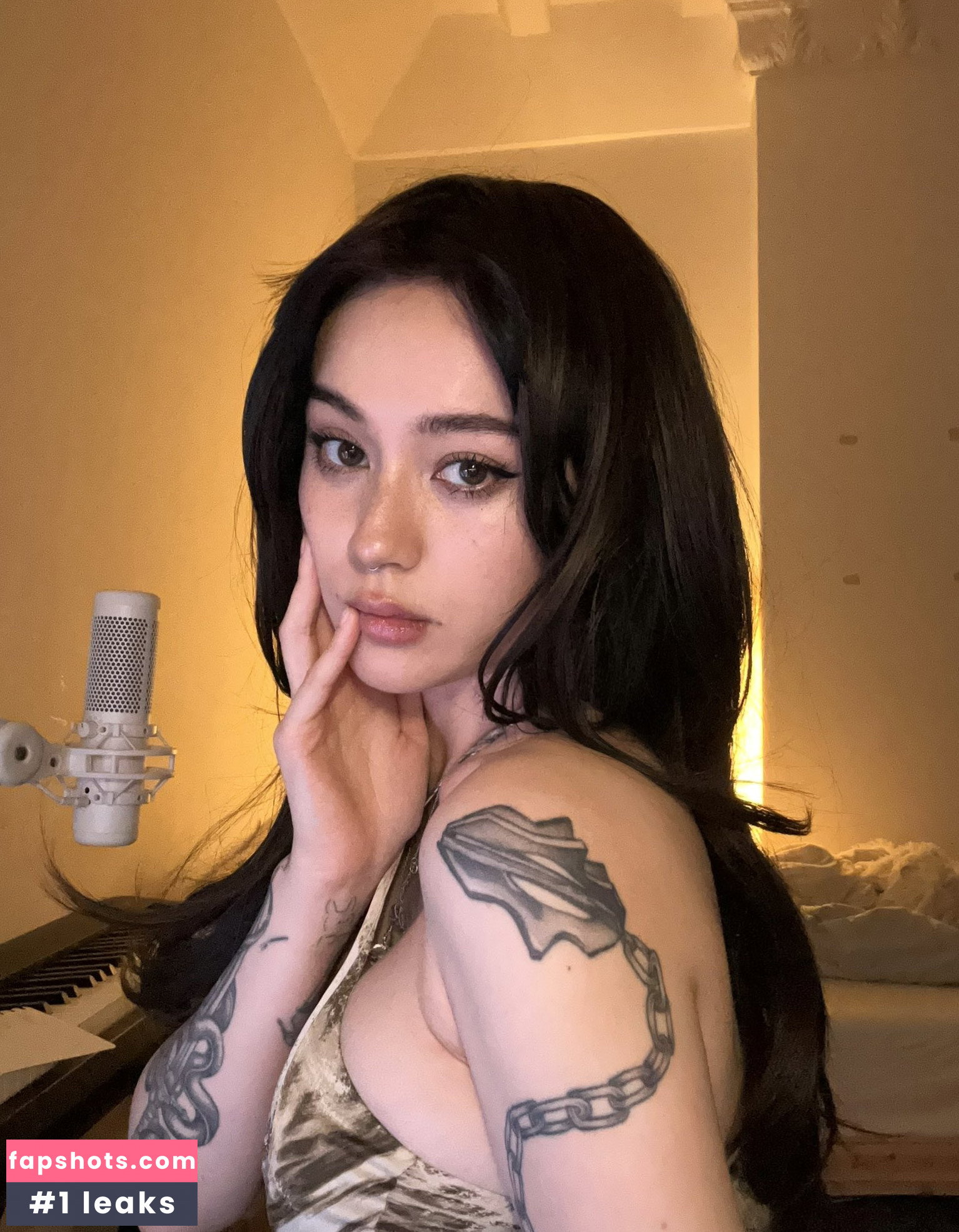 Jade-Anh Ngo gallery photo #362