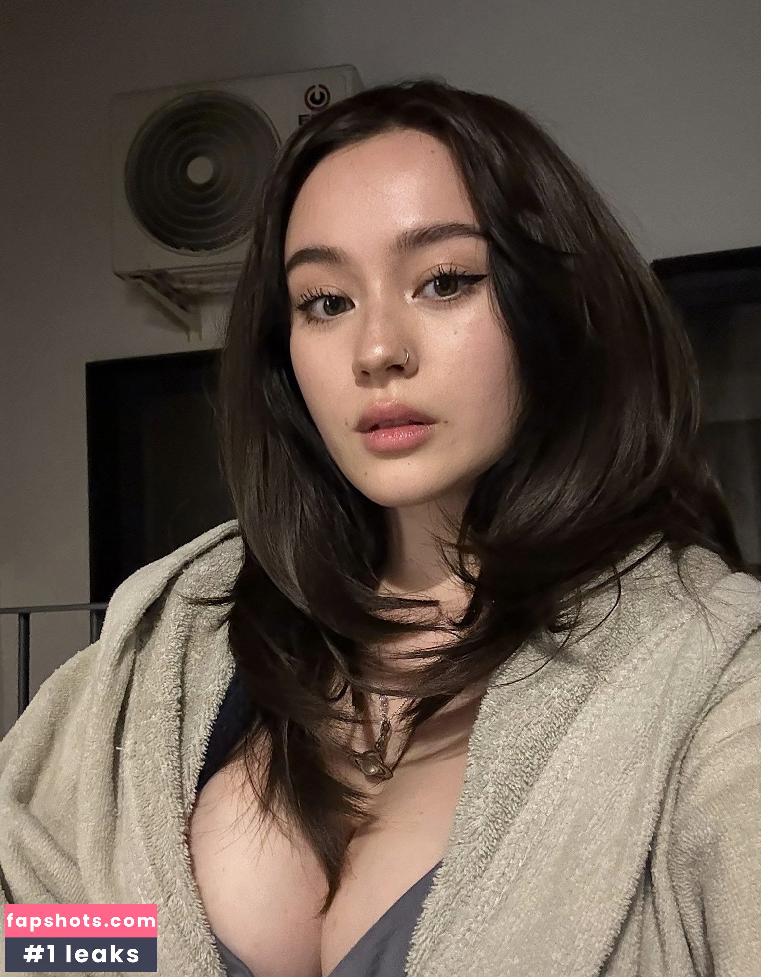 Jade-Anh Ngo gallery photo #450