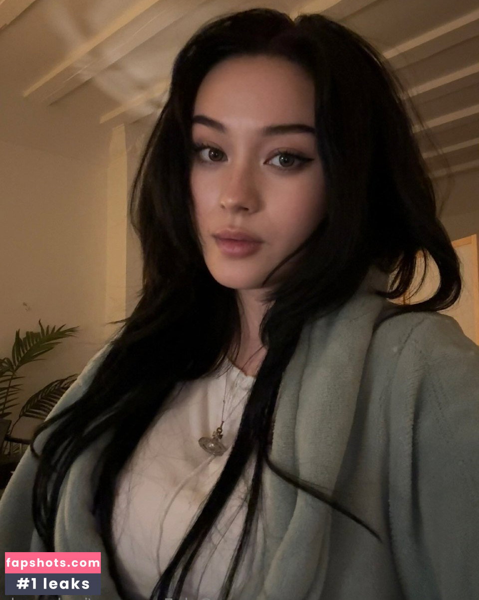Jade-Anh Ngo gallery photo #712