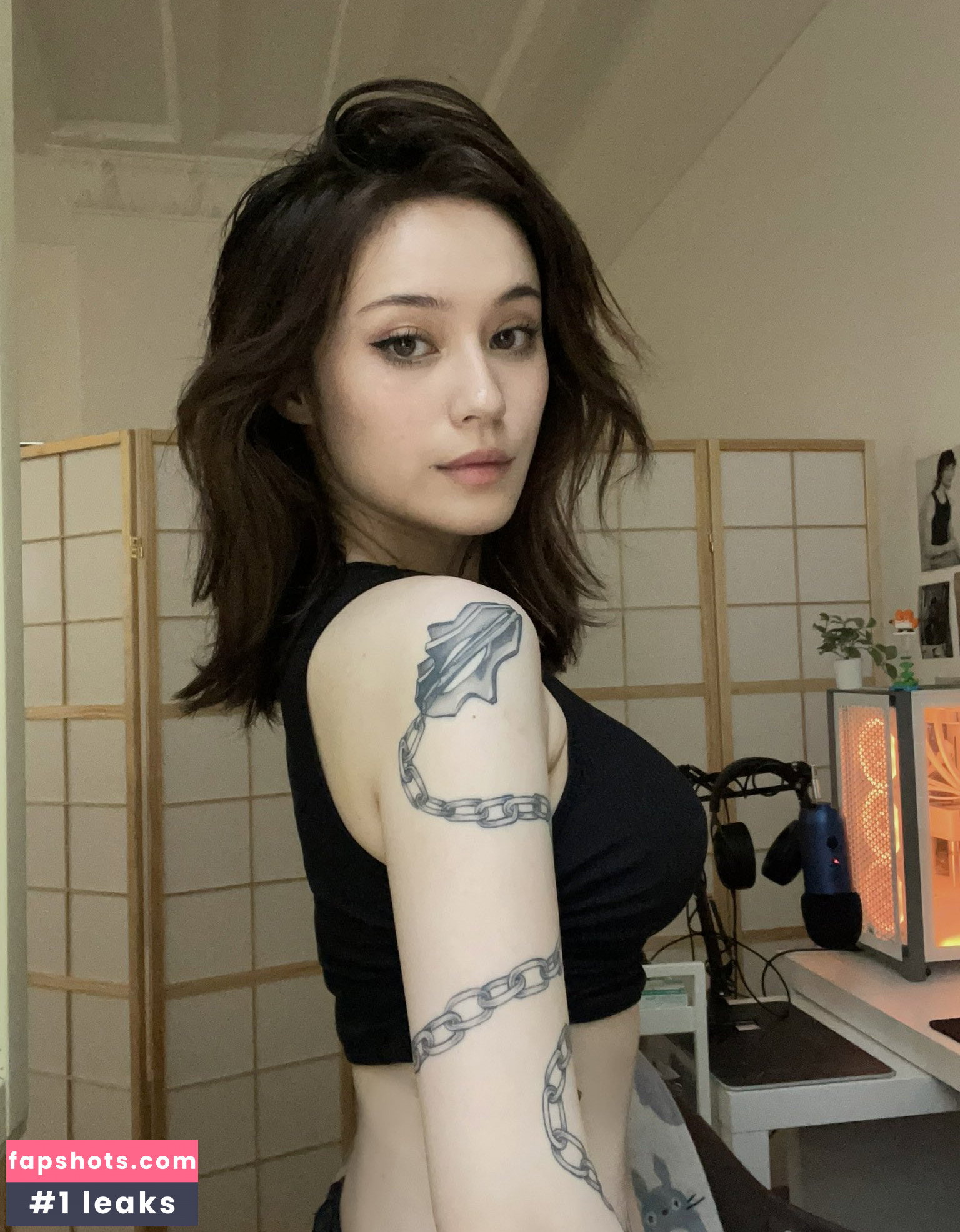 Jade-Anh Ngo gallery photo #877