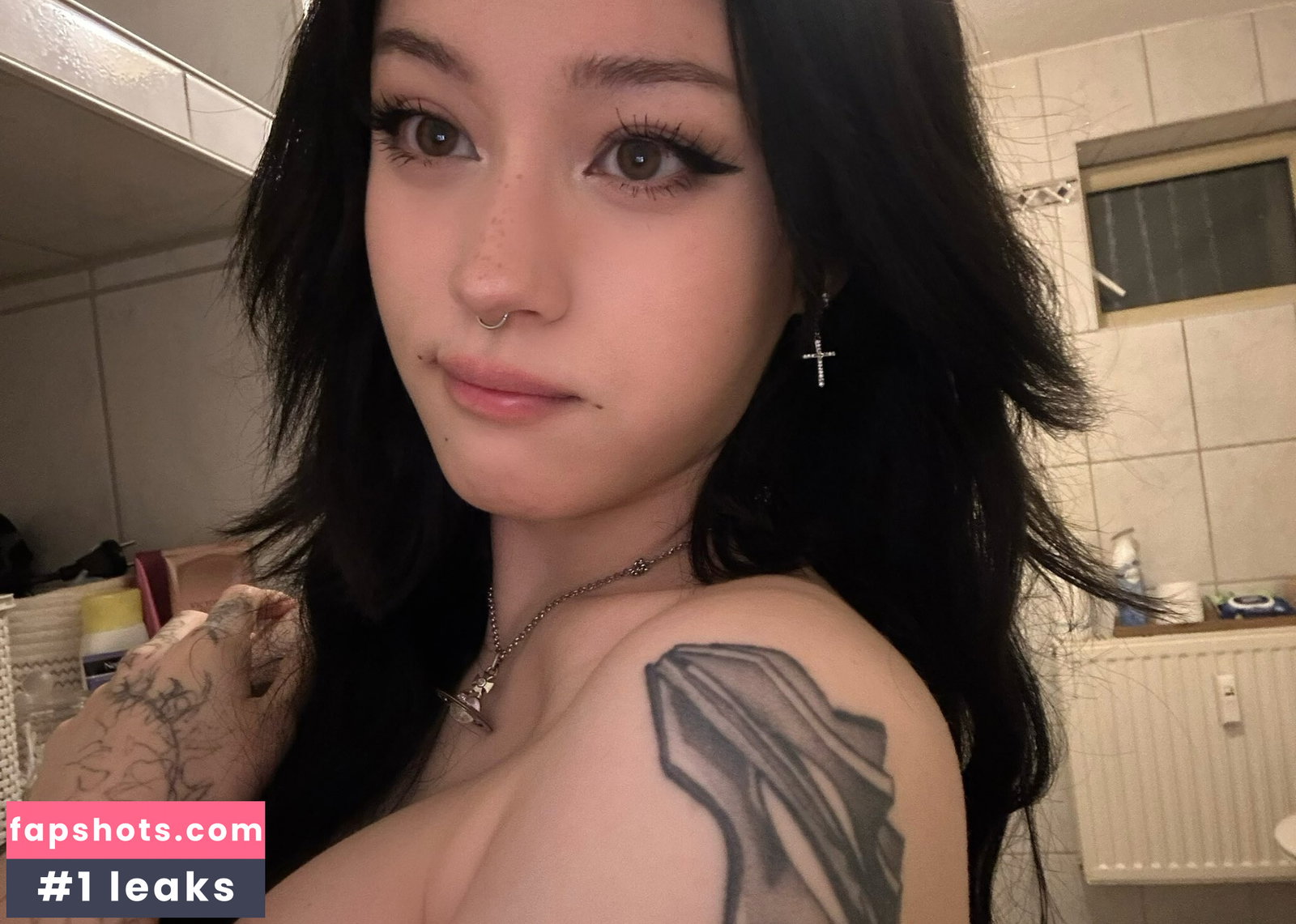 Jade-Anh Ngo gallery photo #634
