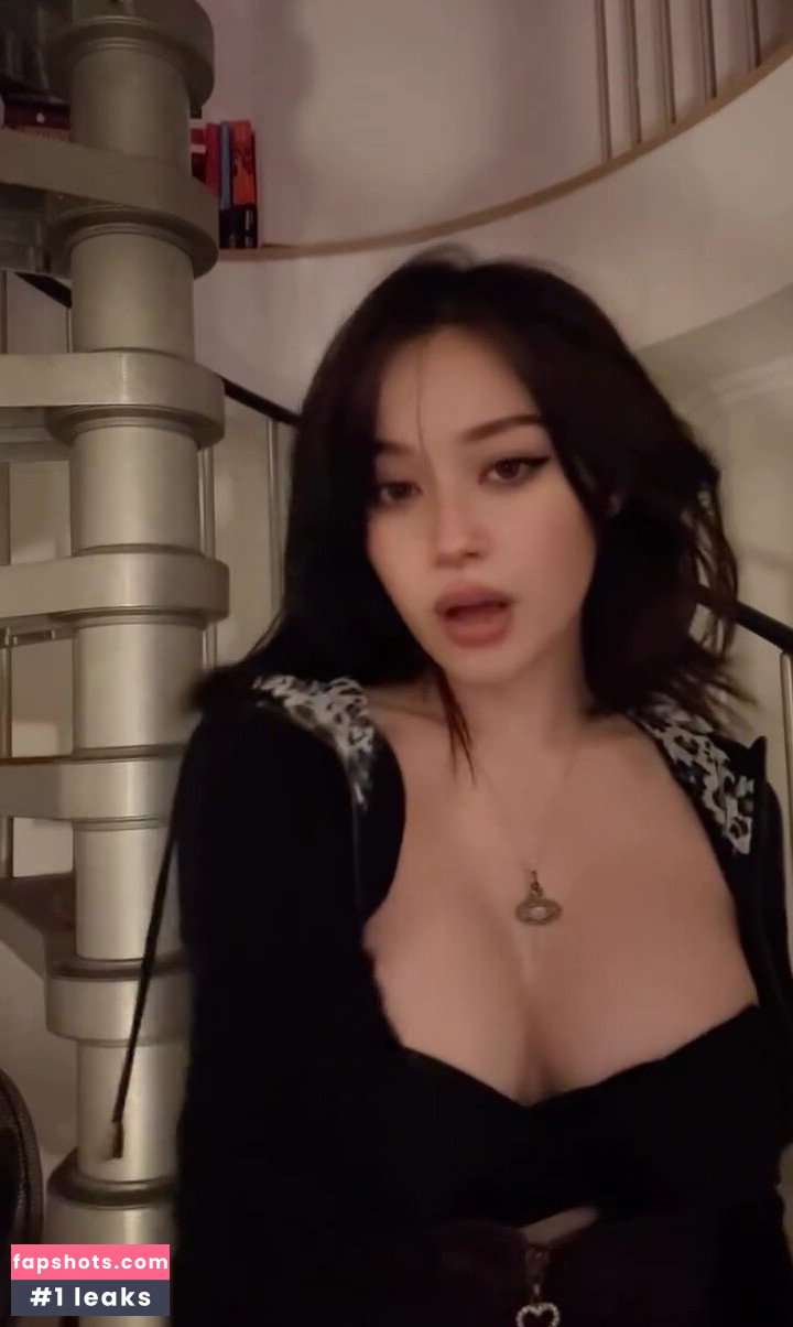 Jade-Anh Ngo gallery photo #209