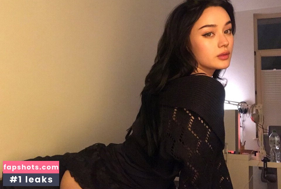 Jade-Anh Ngo gallery photo #701