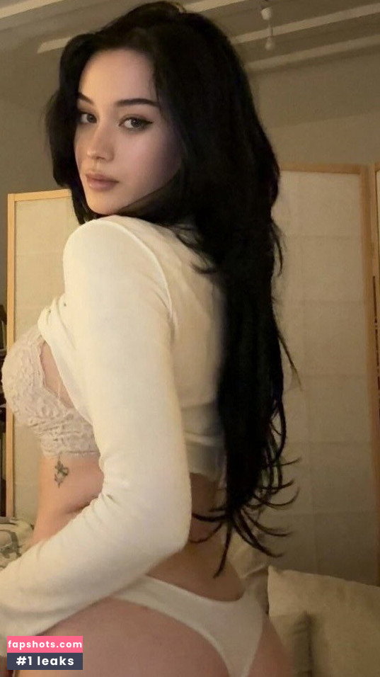 Jade-Anh Ngo gallery photo #502