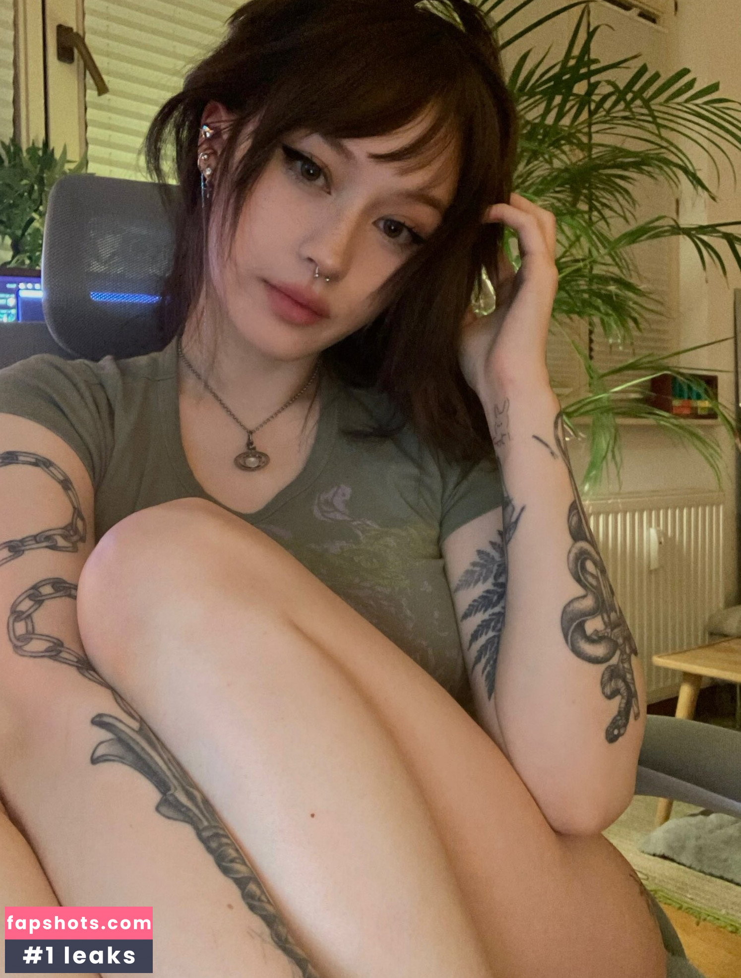 Jade-Anh Ngo gallery photo #956