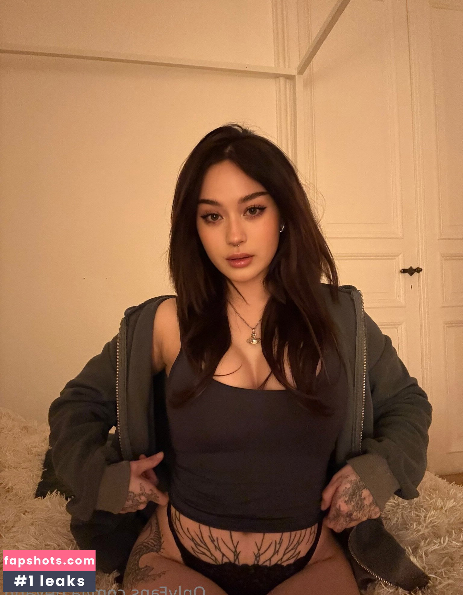 Jade-Anh Ngo gallery photo #356