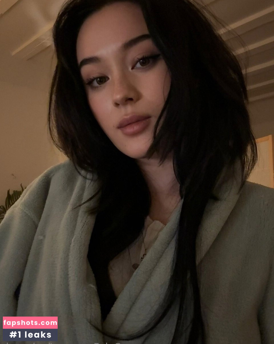 Jade-Anh Ngo gallery photo #377