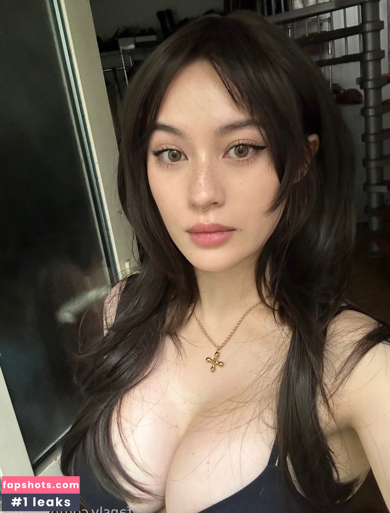 Jade-Anh Ngo gallery photo #615