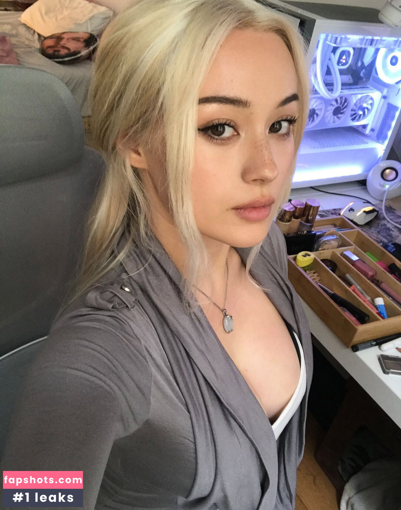 Jade-Anh Ngo gallery photo #379