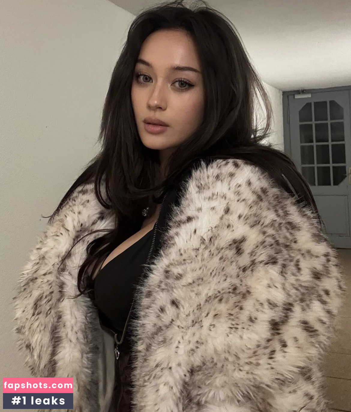 Jade-Anh Ngo gallery photo #800