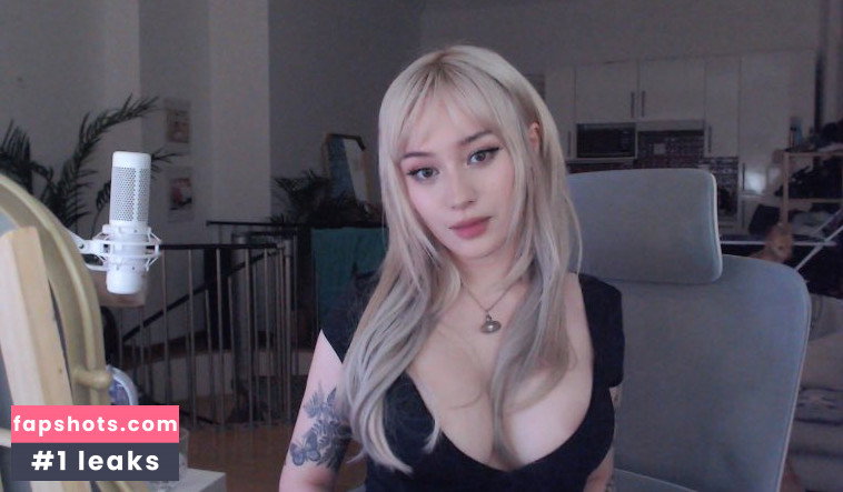 Jade-Anh Ngo gallery photo #725