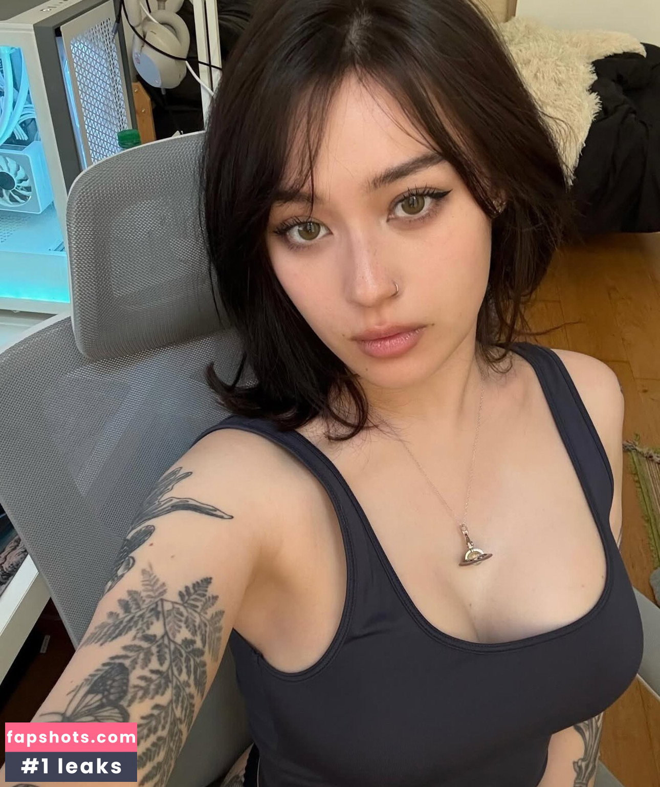 Jade-Anh Ngo gallery photo #591