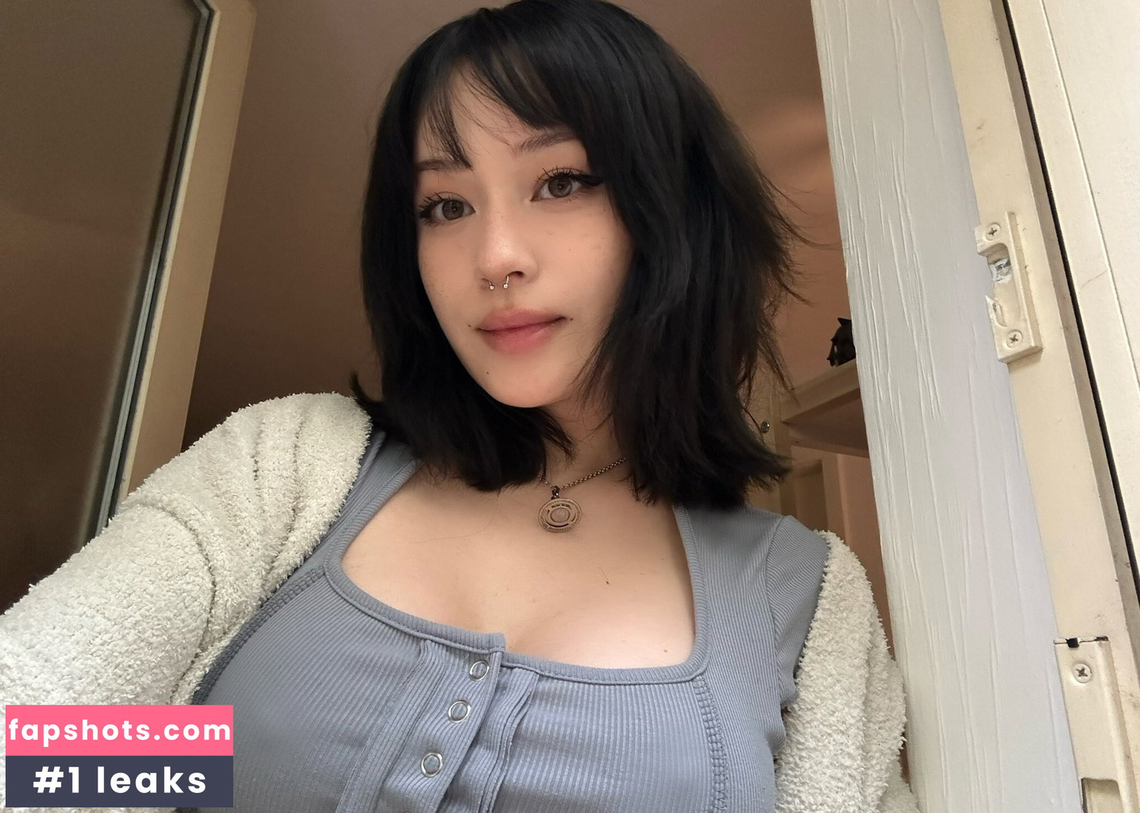 Jade-Anh Ngo gallery photo #38