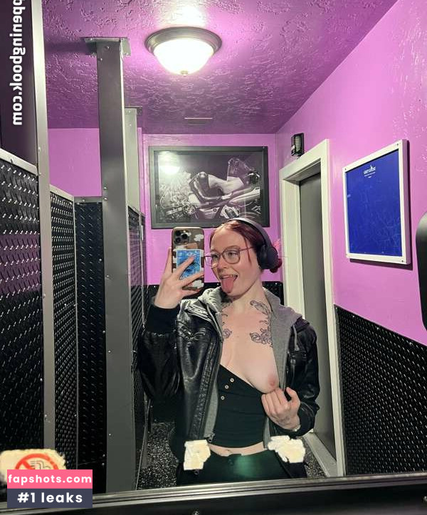 Jade Avery gallery photo #16