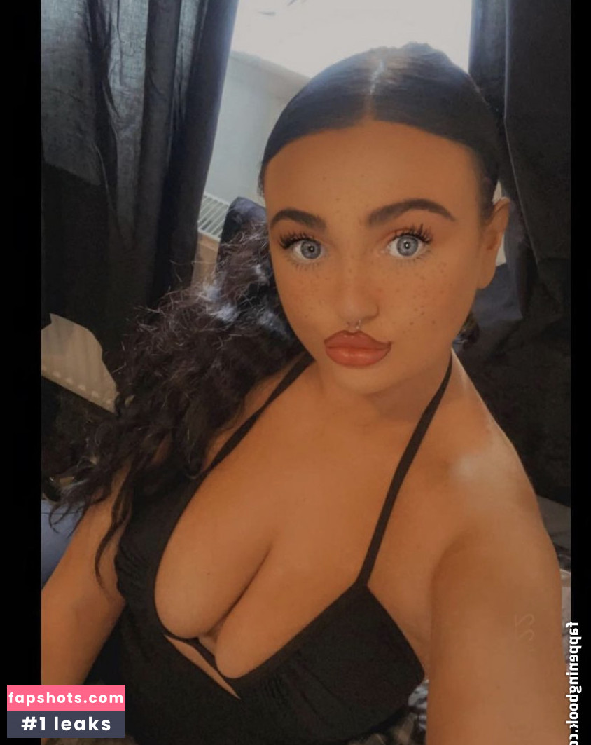 Jade Boland nude babe gallery