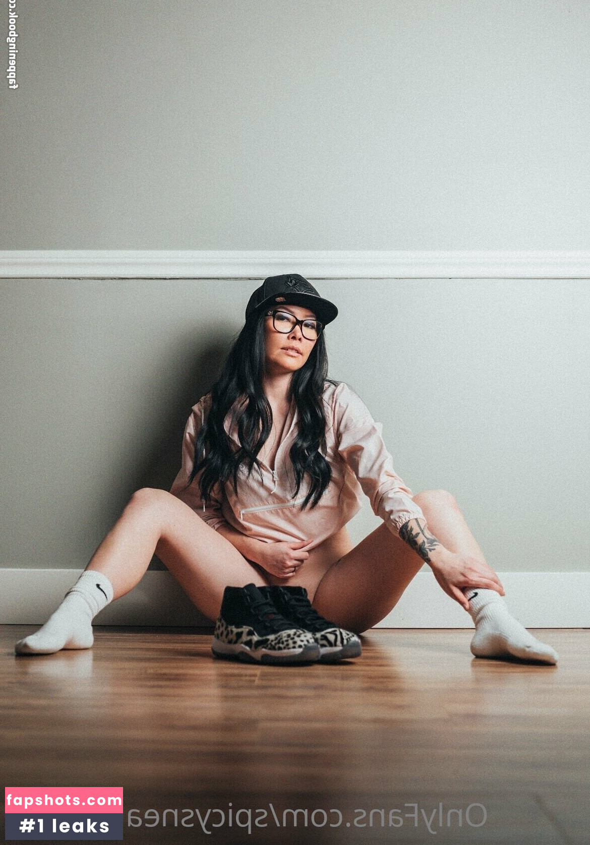 Jade Chung gallery photo #101