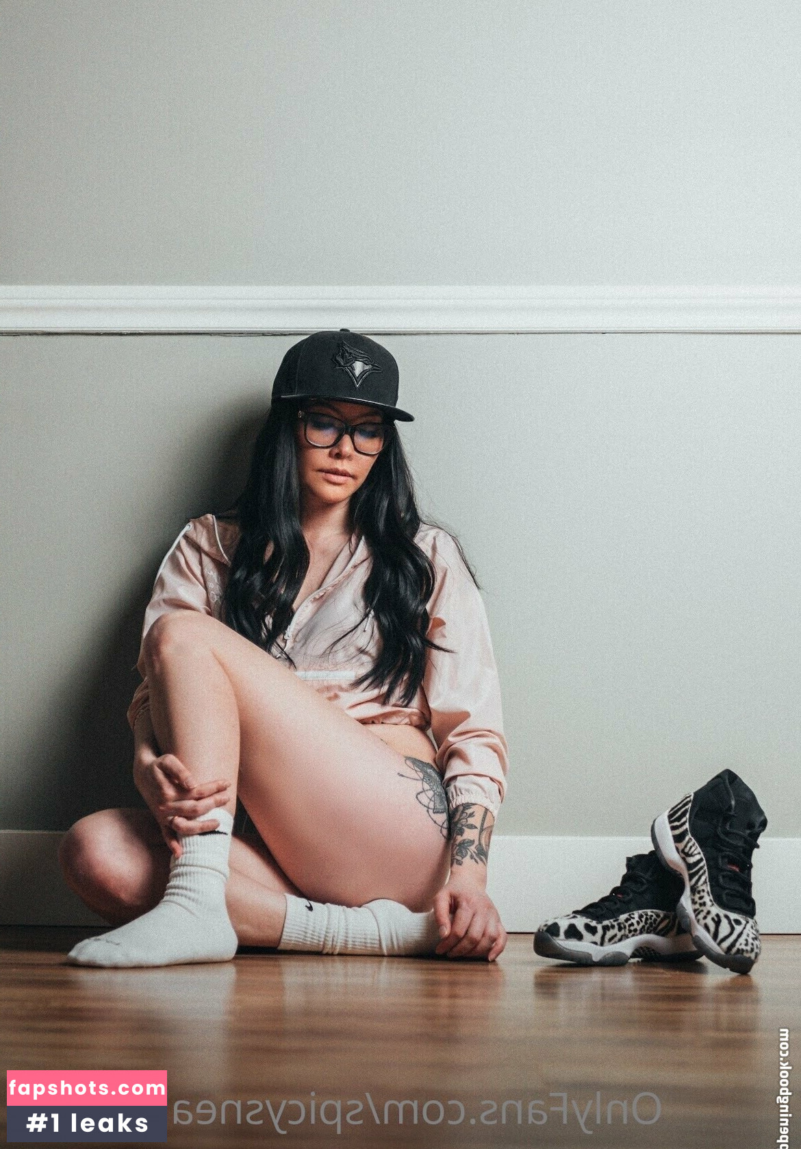 Jade Chung gallery photo #102