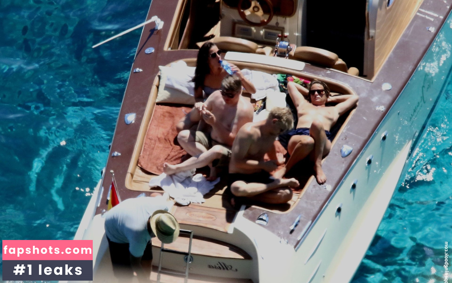 Jade Jagger gallery photo #19