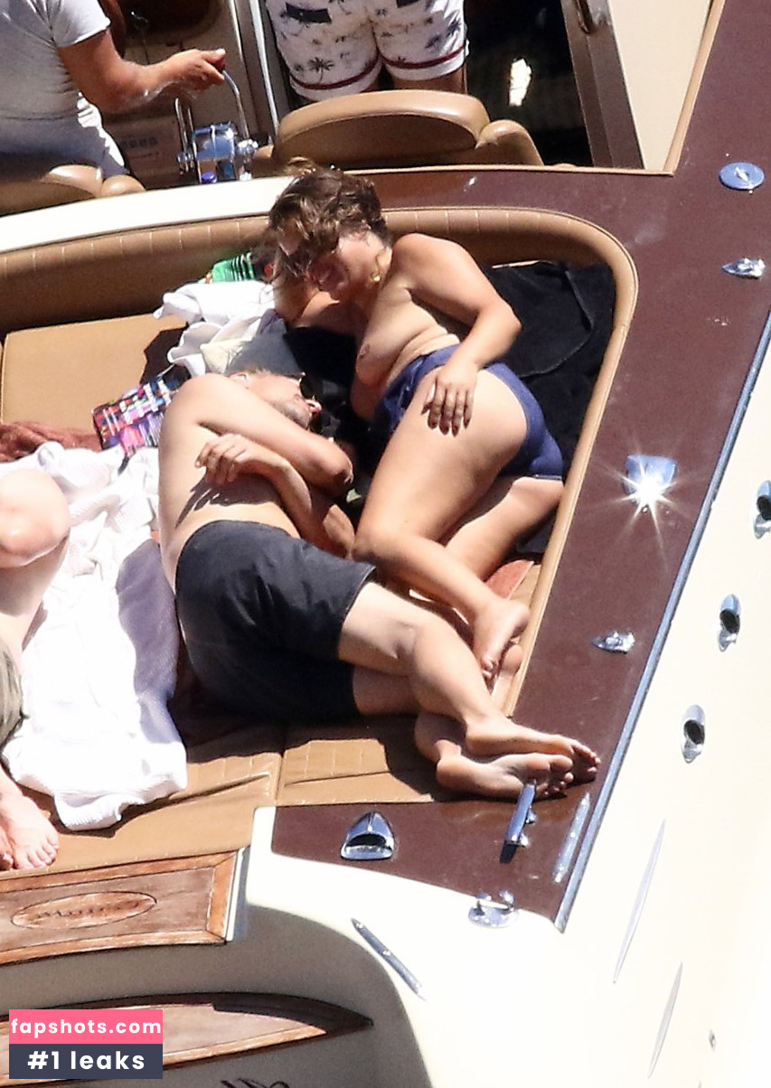 Jade Jagger gallery photo #33