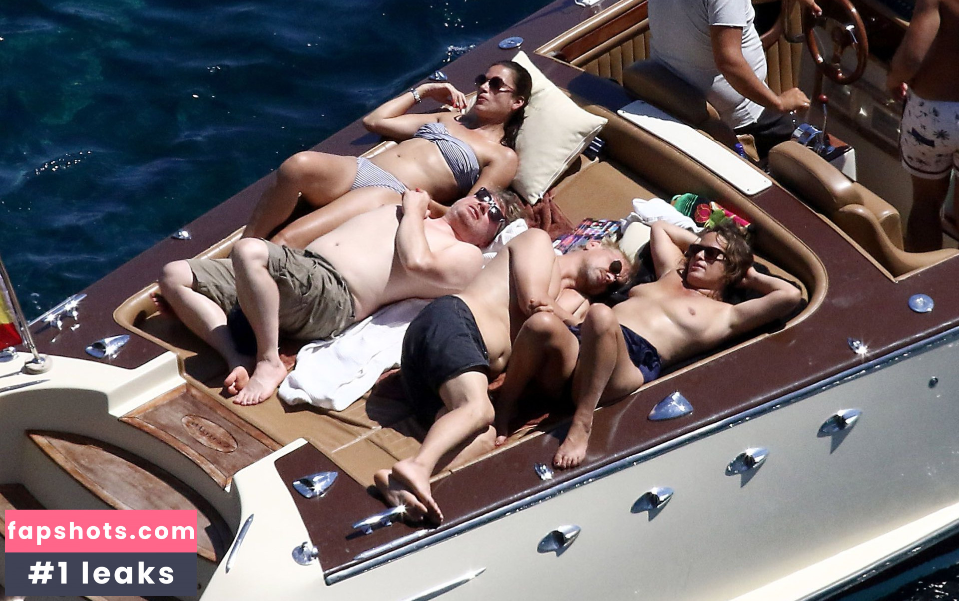 Jade Jagger gallery photo #35