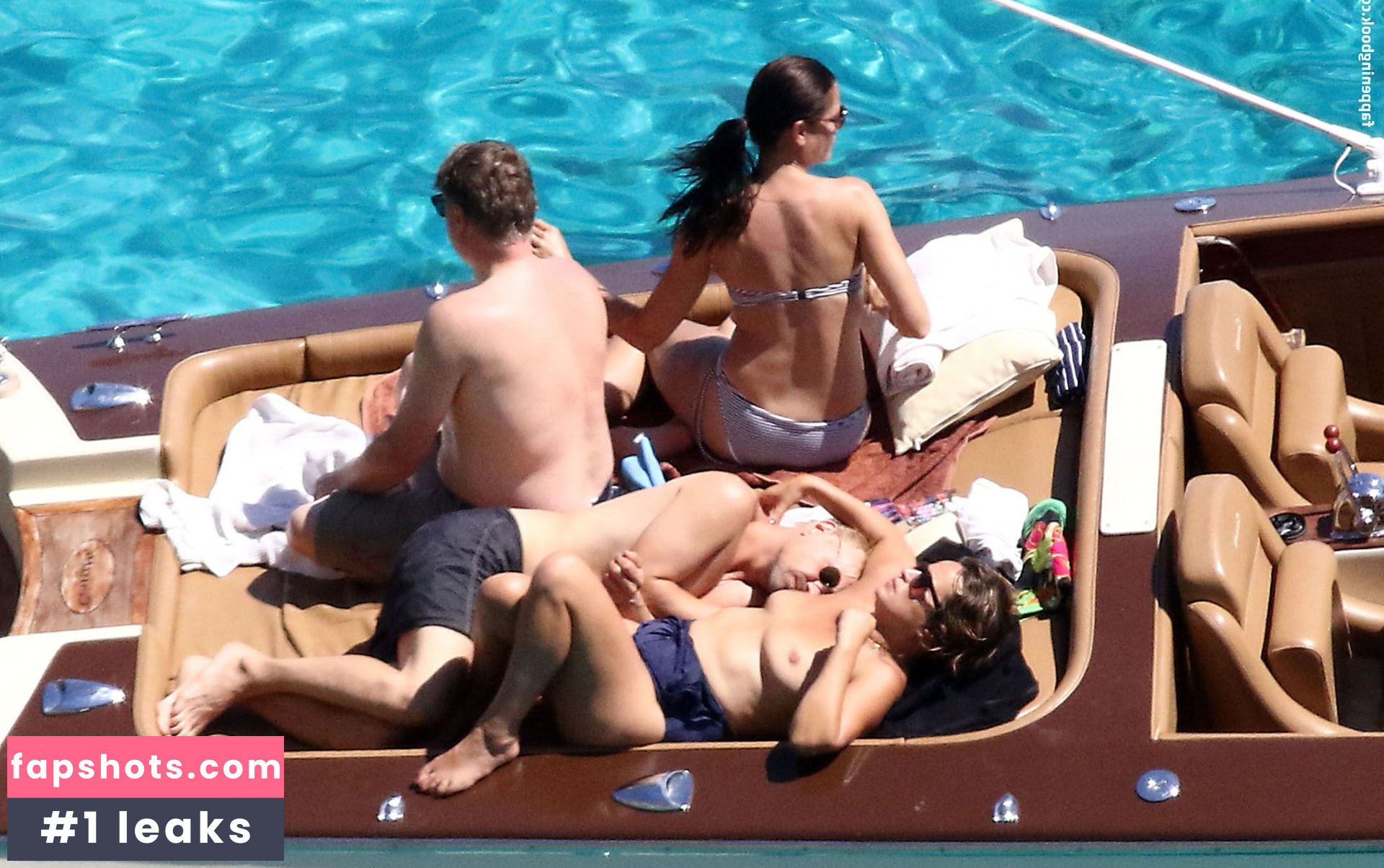 Jade Jagger gallery photo #37