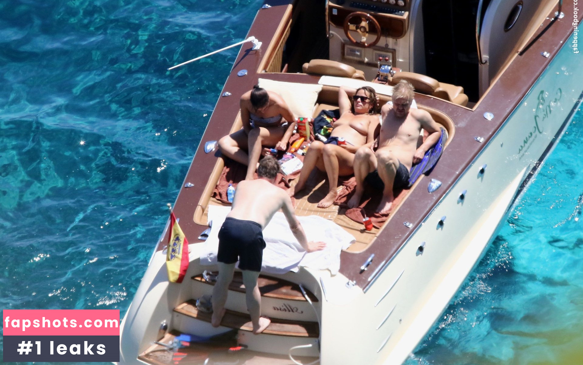 Jade Jagger gallery photo #44