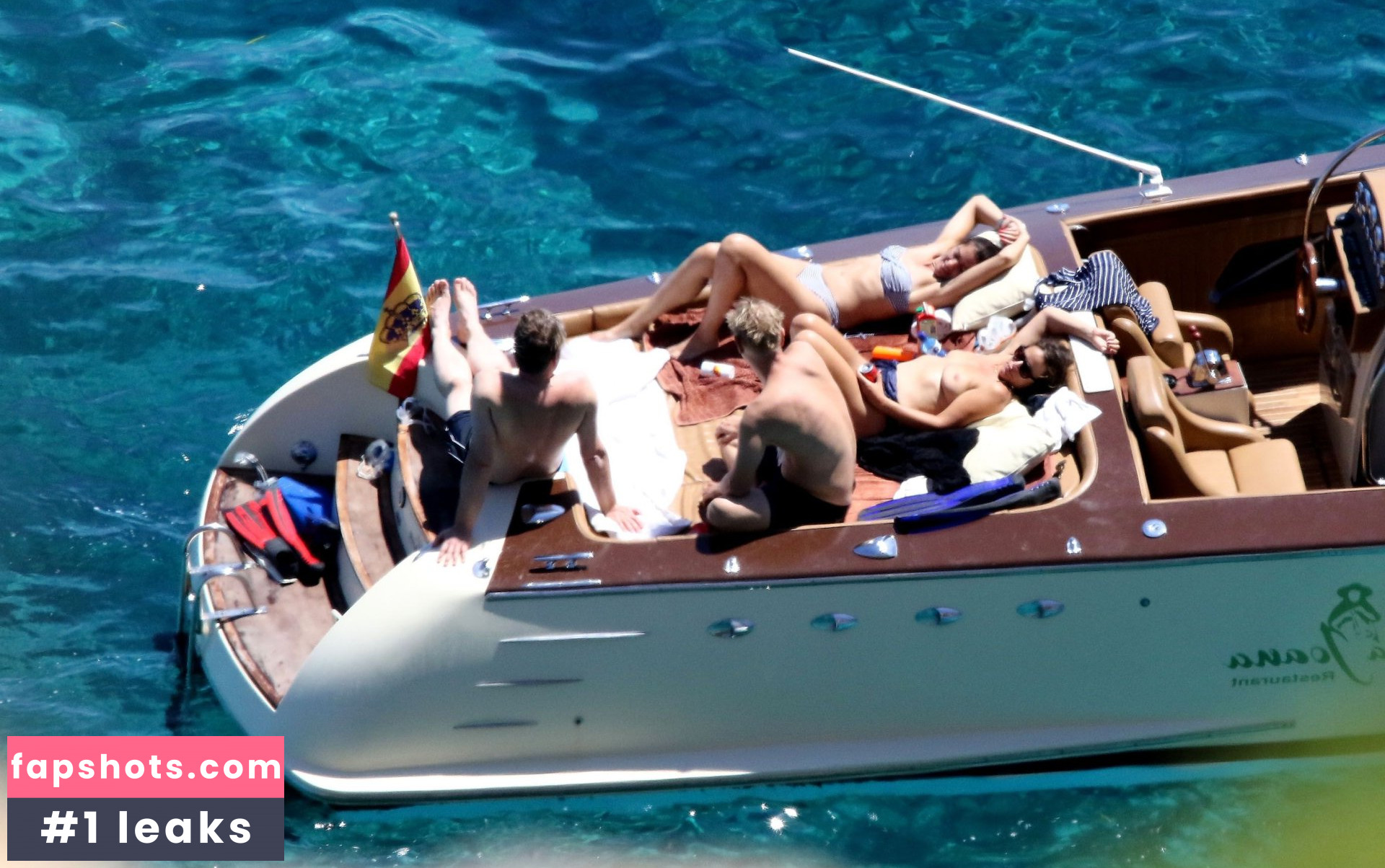 Jade Jagger gallery photo #49