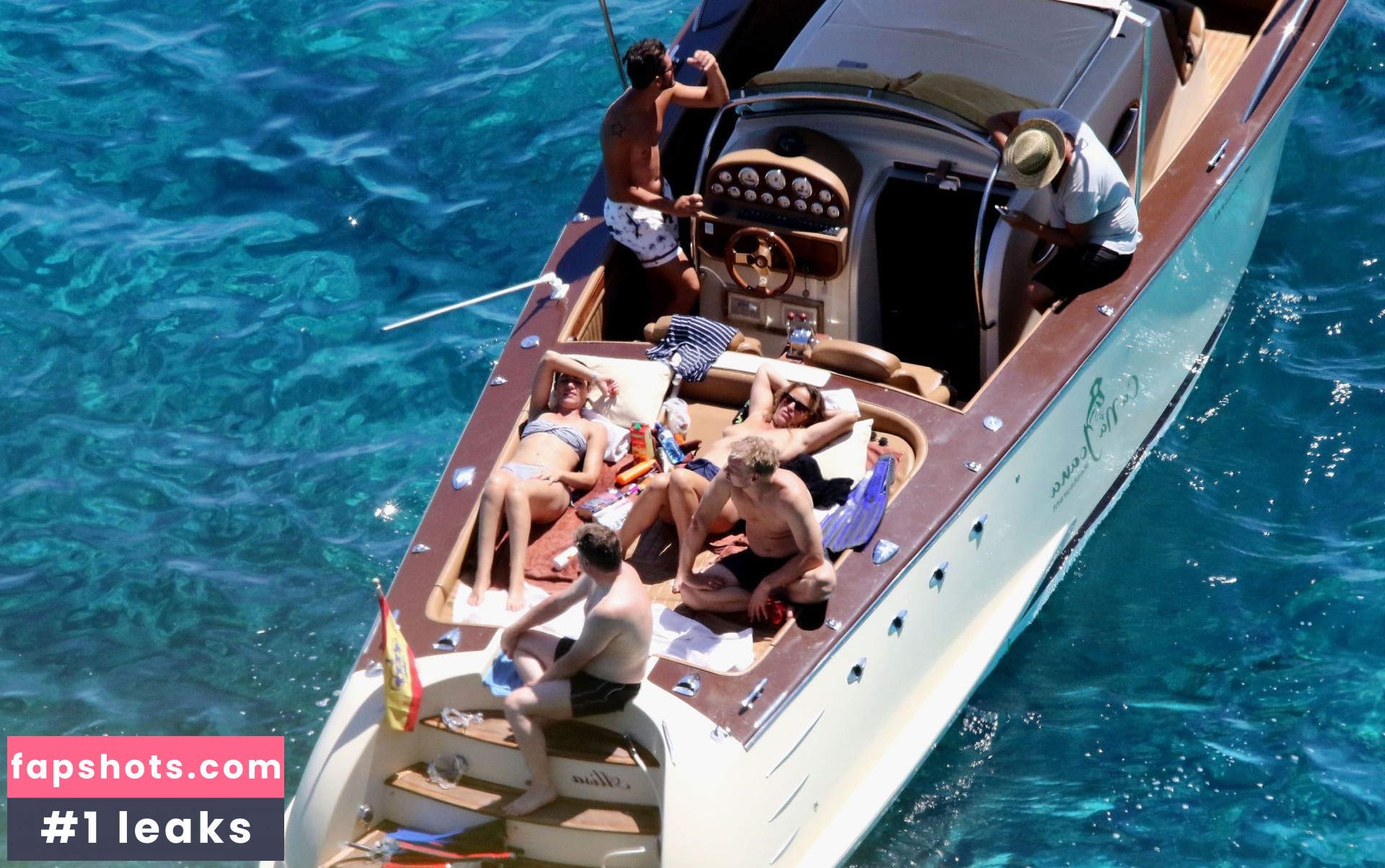 Jade Jagger gallery photo #51