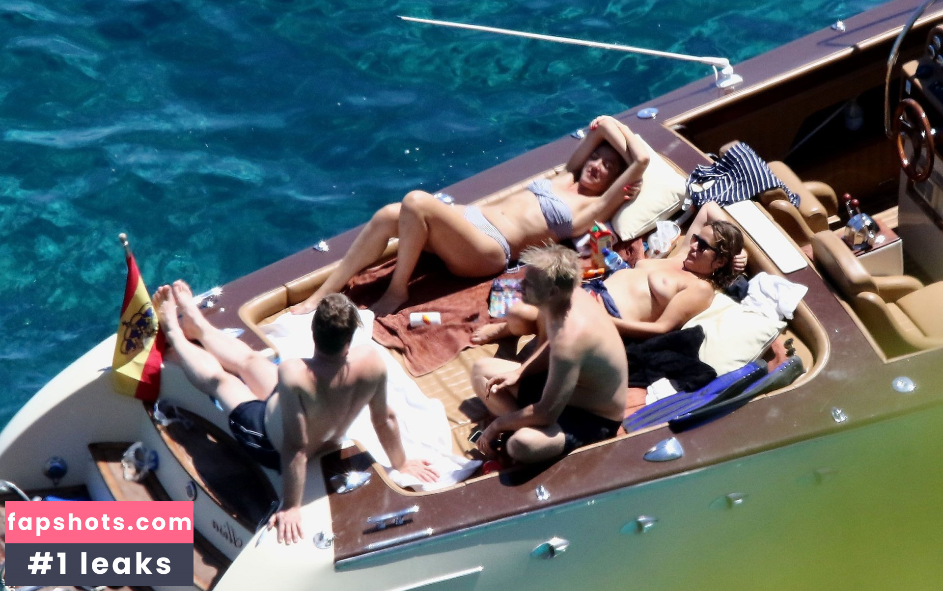 Jade Jagger gallery photo #53