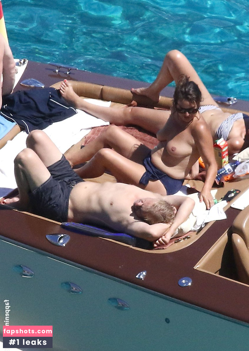 Jade Jagger gallery photo #58