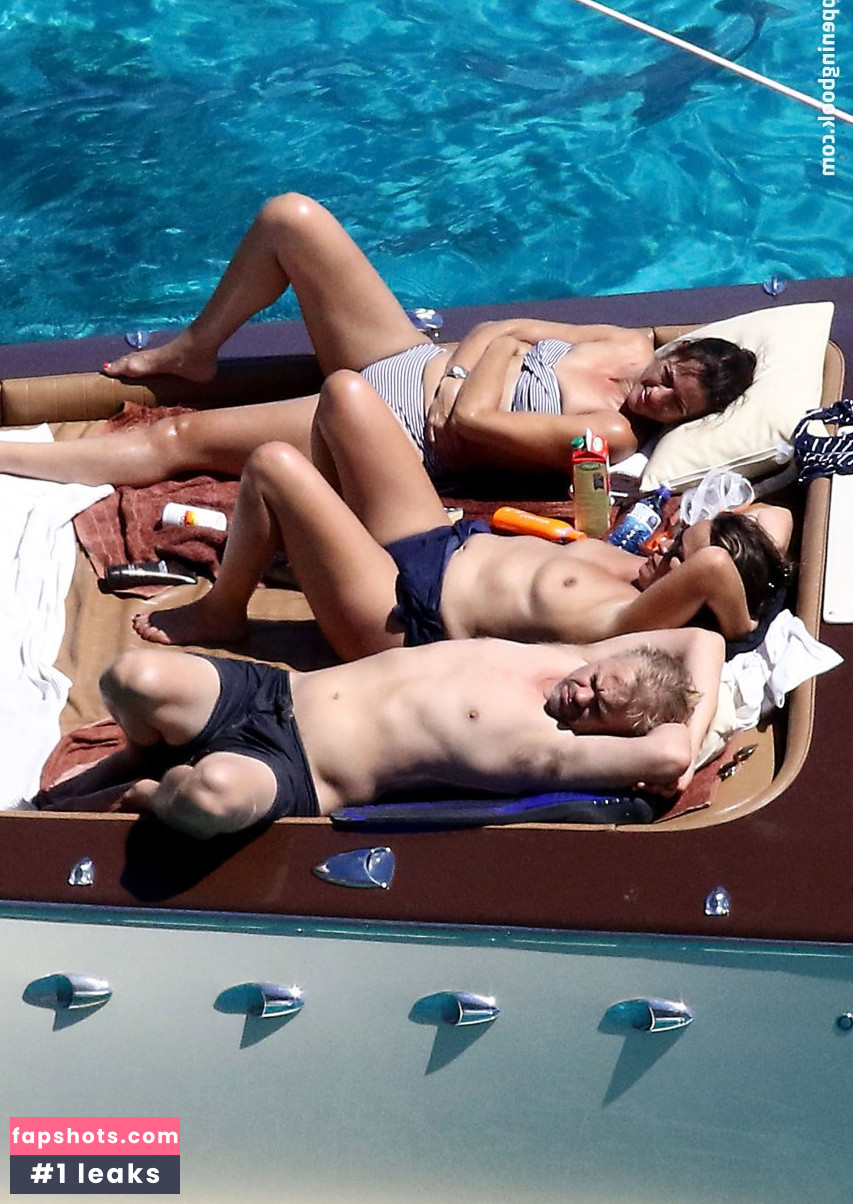 Jade Jagger gallery photo #59