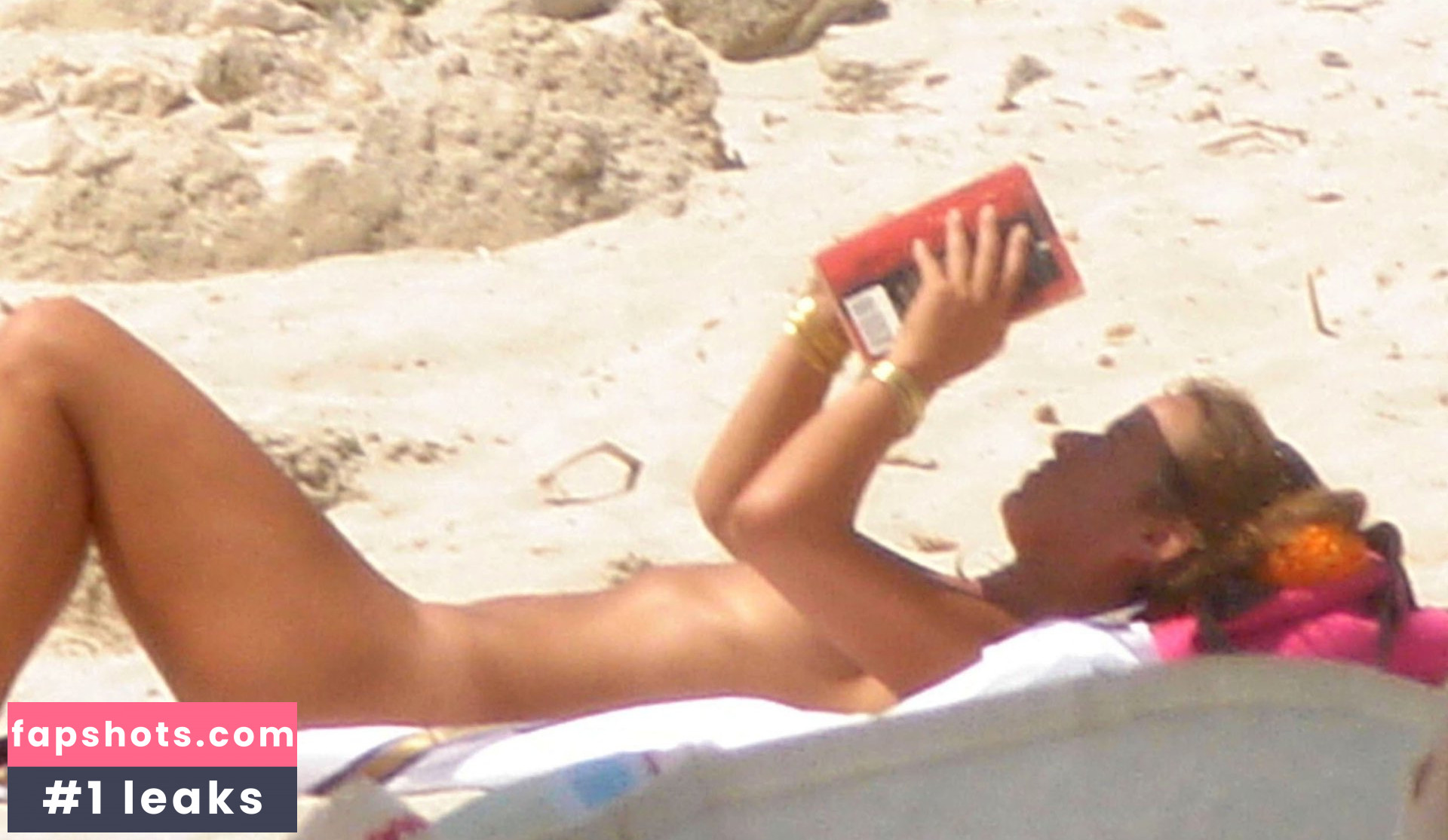 Jade Jagger gallery photo #8