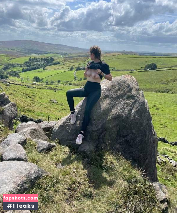 Jade King gallery photo #15