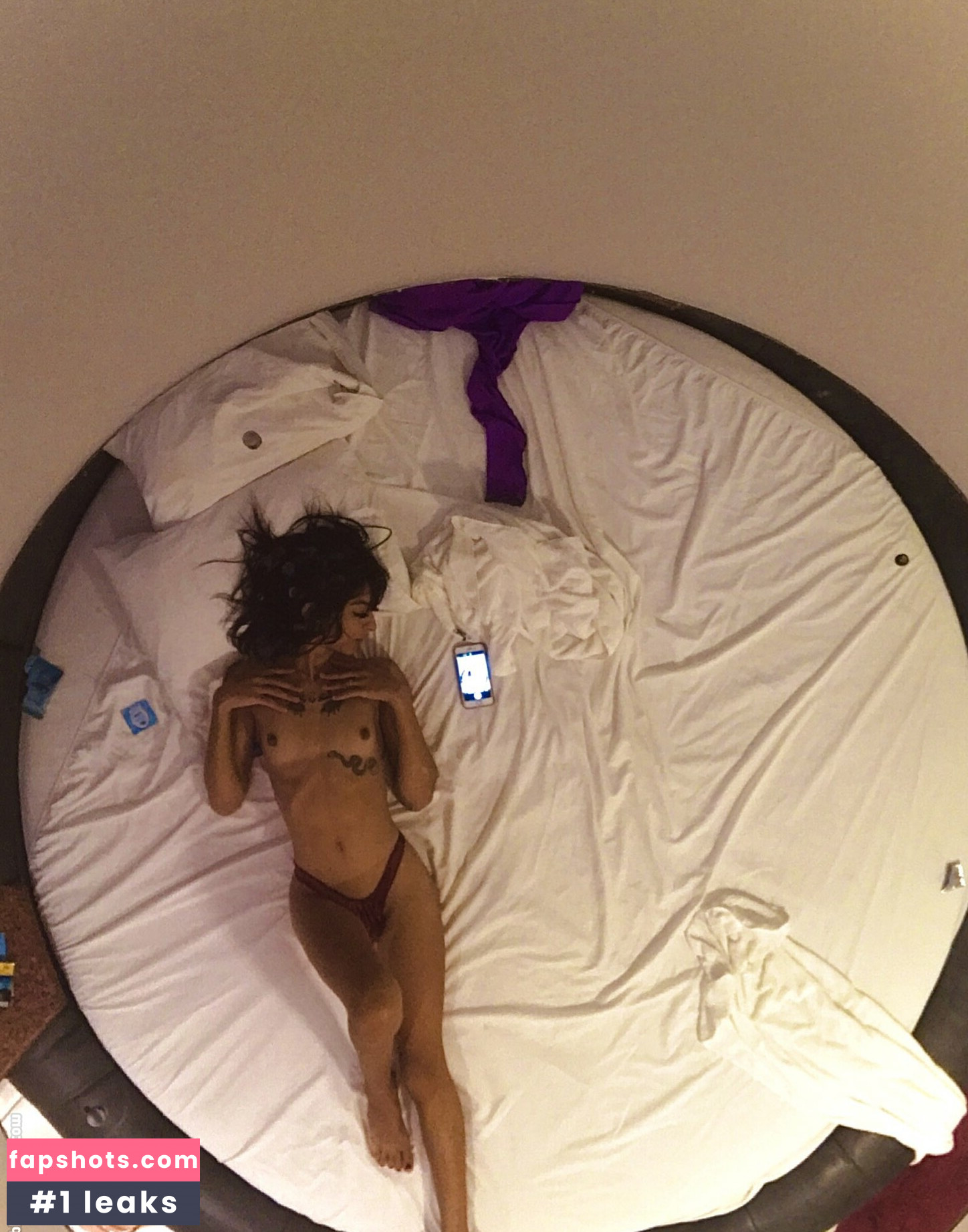 Jade Nobre gallery photo #4