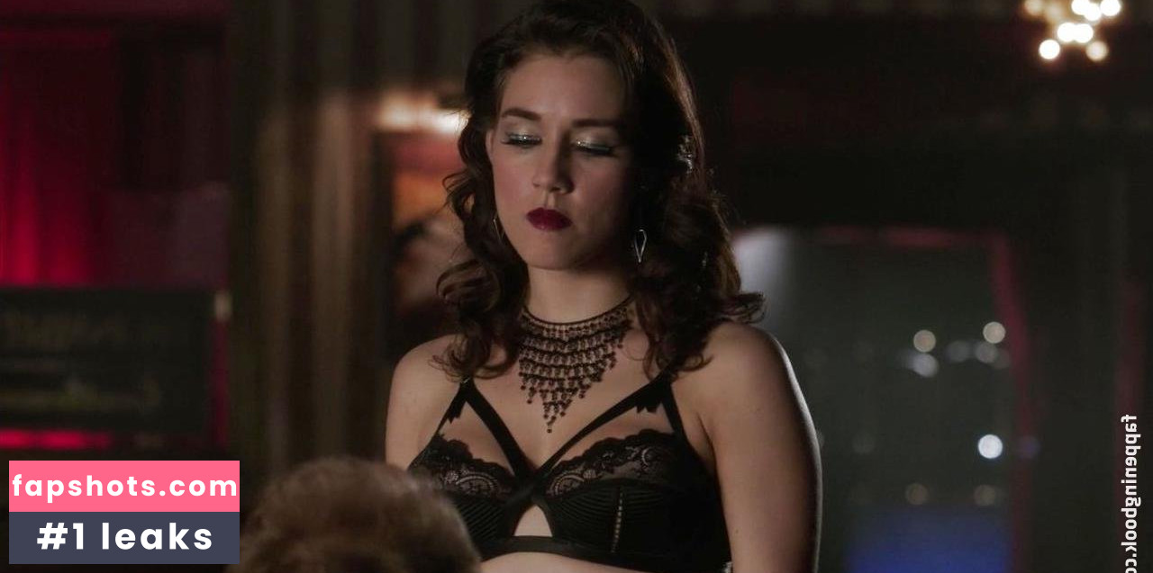 Jade Tailor gallery photo #26